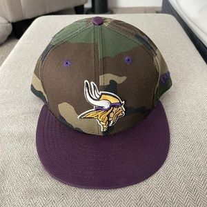 Minnesota Vikings Camo New Era Hat. size 7 3/8.